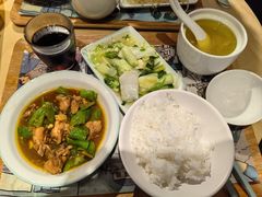 -老乡鸡(上海白玉兰广场店)
