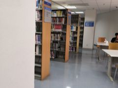 -南山图书馆(常兴路店)