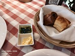 -塞纳河法国餐厅(意式风情街店)