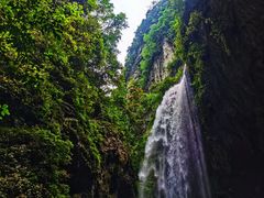 -龙水峡地缝景区
