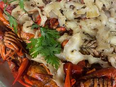 -老东镇啤酒屋海鲜加工·蒸汽海鲜·海鲜烧烤(台东店)