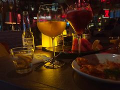 -FOUR PLAY BAR