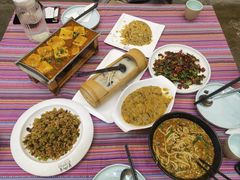 -香巴拉云南餐厅(华莱坞店)