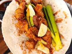 -淄博花灯齐彩城