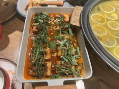 -山城外·非遗酸菜鱼(蜀都万达店)