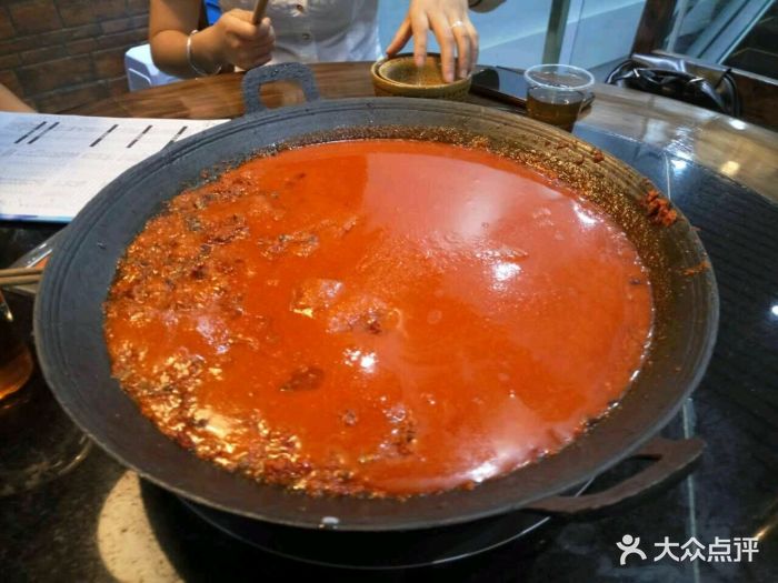 胖子烂重庆火锅红油汤图片 - 第6张