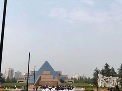 -上海市龙华烈士陵园