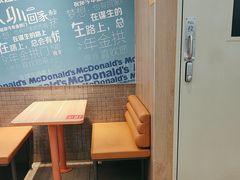 -麦当劳(深圳北站B2检票口楼上)