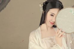 -盘子女人坊古装写真摄影(厦门总店)