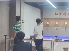 -都市枪神实弹射击俱乐部