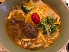 手切酸菜牛腱子面-陳八两面家(滨江天街店)