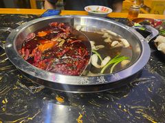 -憨孃孃·重庆老火锅(红山黑金店)