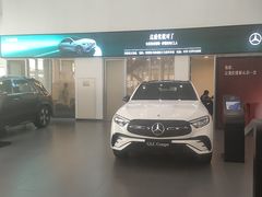 -天津波士信达奔驰4S店(卫津南路店)