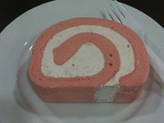 草莓味瑞士卷蛋糕-麦当劳(百利广场店)