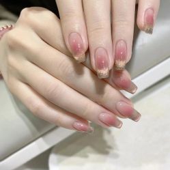-悦指间美甲美睫