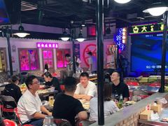 -马路牙子烧烤音乐酒馆(望京店)