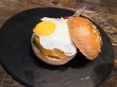 -HIGH FIVE哈福手工汉堡(桂林路店)