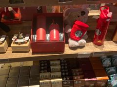 零售区-星巴克臻选(上海合生汇1F店)