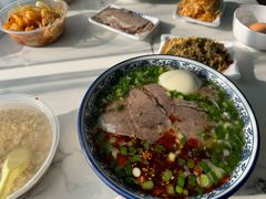 牛肉拉面-伊穆祥牛肉面总店·清真