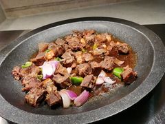 -元一希尔顿酒店·鲜切牛肉火锅禅自助餐厅