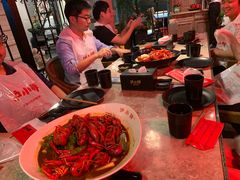 -沪小胖小龙虾(淮海中路旗舰店)
