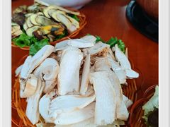 -菌海森林·非遗野生菌火锅(西山区滇池路摩根道店)