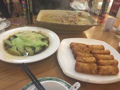 -鲁小三·大骨自助(金山总店)