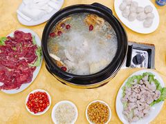 -濠轩阁特色生蚝火锅(水湾路店)