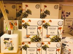 -名创优品(广东省广州琶洲保利广场店)