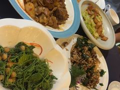 -伊带伊路新疆美食府(呼家楼店)