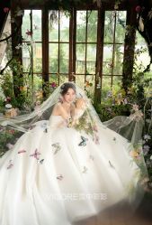 -雪中彩影婚纱摄影·微光艺术中心