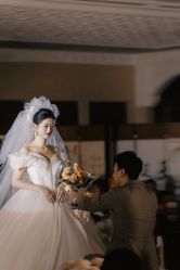 -Lady  Jane高端婚纱礼服馆