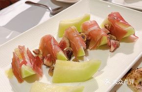 Cantaloupe and Parma Ham