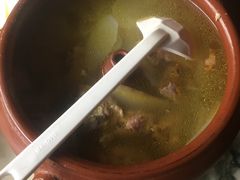 汽锅鸡-蔼若春.传承三十年云南菜(金碧公园店)