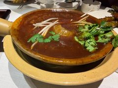 精品鱼翅-鱼翅楼·津派砂锅鱼翅(水上公园店)
