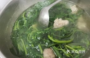 Pork Meatball with Water Spinach