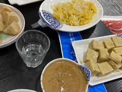 -楼外楼大刀肉传统火锅居(幸福街店)