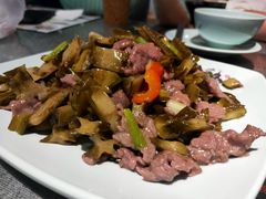 龙豆炒牛肉-幸福哟烧鸡·粤菜海鲜私厨(七星路店)