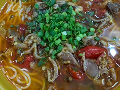 -乡村鸡杂米线(汉渝路店)