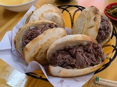 -闫家驴肉火烧(五四店)