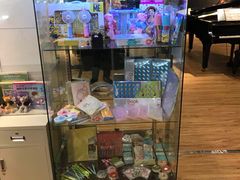 -柏斯音乐艺术中心·钢琴·吉他(上音店)