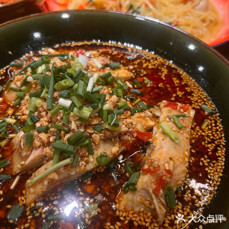 宝子待长沙城江湖侠客吃个川菜好巴适!