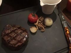 -恰餐厅及酒吧 CHAR Bar & Grill (北京丽都皇冠假日店)