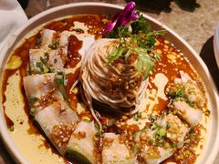 蒜泥白肉配面-三人行骨头王火锅(长寿店)