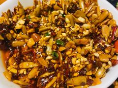 -佬土鹅肠火锅(扬中步行街店)