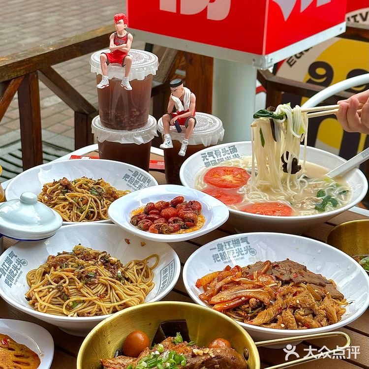 义乌的！好吃哭了[流泪]必须是南昌拌粉➕瓦罐汤！