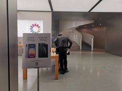 -Apple零售店(新街口店)