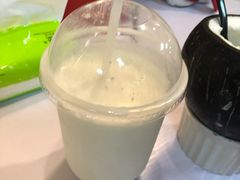 -志龙皇冠吃货椰子铺