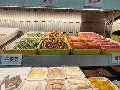 -李记称盘牛杂串串(广厦店)
