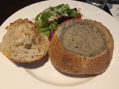 面包蘑菇汤-TAMATI(巴黎贝甜韩式西餐厅店)